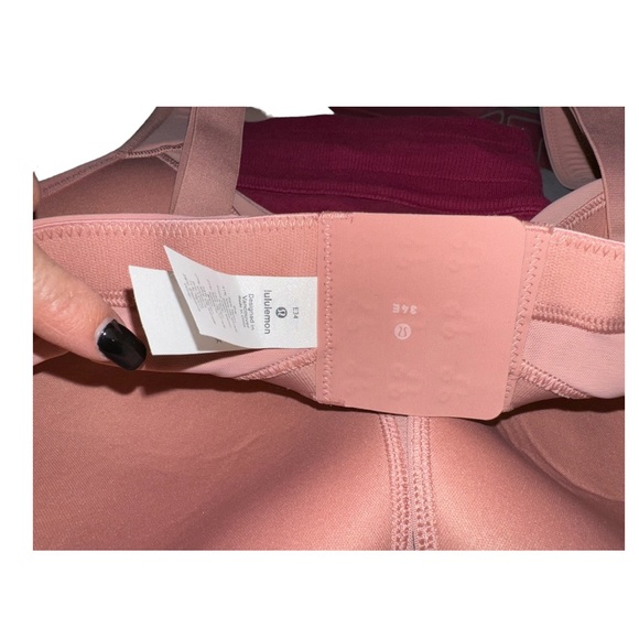 NWOT LULULEMON Run Times High Support Pink Pastel Sports Bra Size 34E / 32DD - Picture 9 of 15